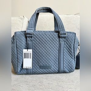 🍎 🚌 BACK TO SCHOOL SALE 🚌 🍎 ✏️ 
NWT Vera Bradley Iconic 100 Handbag